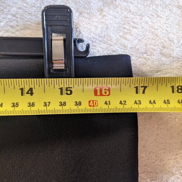 Athleta Black Leggings Salutation Stash Pocket 11 XL 7/8 Length - Picture 6 of 9